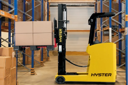 reach_truck_02